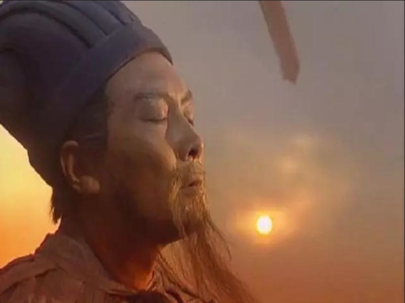 诸葛亮病逝五丈原，没想到回到了草庐，现在是诸葛亮最强形态，事后诸葛亮！