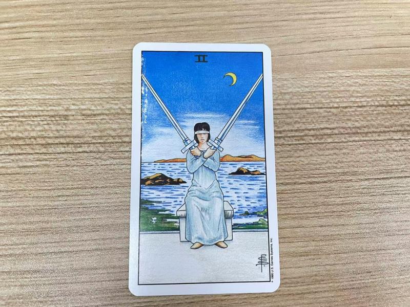 宝剑二：当心被选择困住时，如何找回你的情感方向